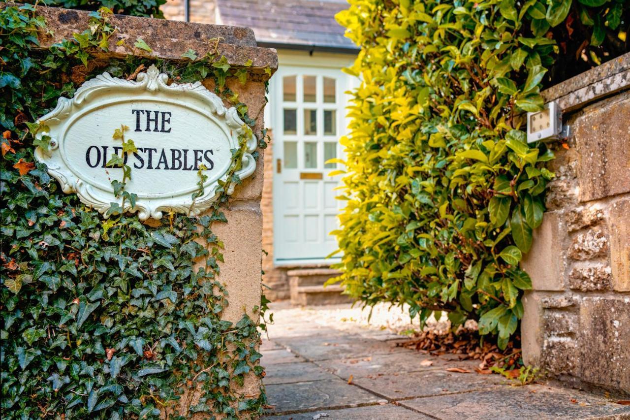2 The Old Stables Villa Tetbury Bagian luar foto